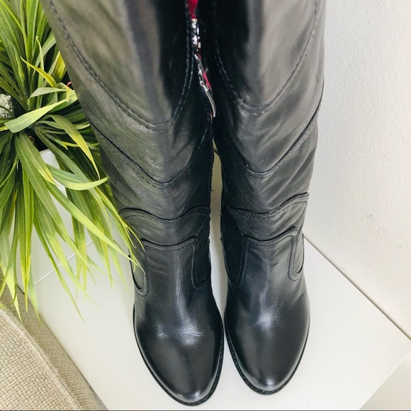 ❓GUESS Leather boots - Picture 2 of 15